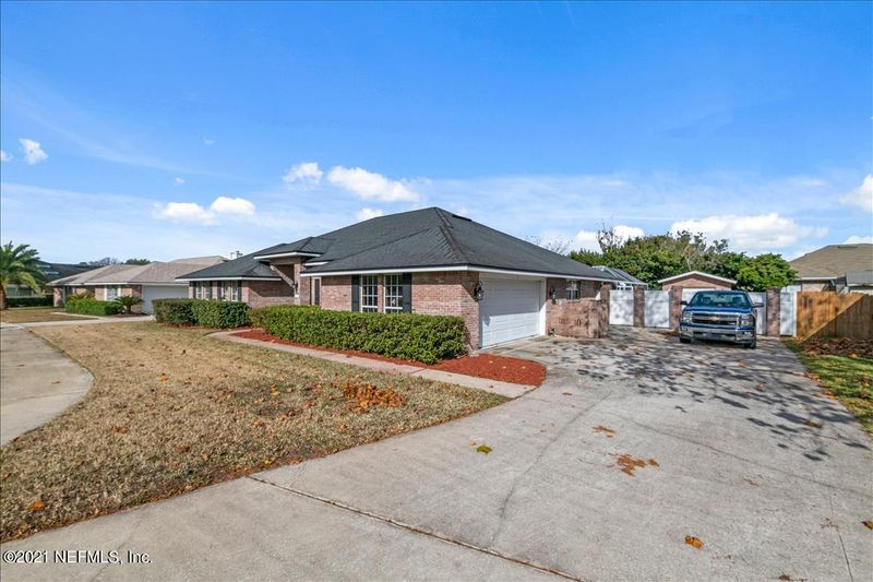 2978 Sparkleberry Dr, Middleburg, FL 32068