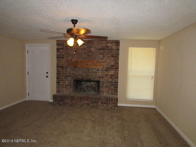 2986 Hollybay Rd, Orange Park, FL 32073