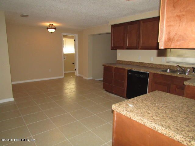 2986 Hollybay Rd, Orange Park, FL 32073