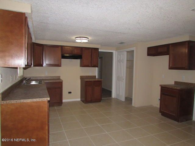 2986 Hollybay Rd, Orange Park, FL 32073