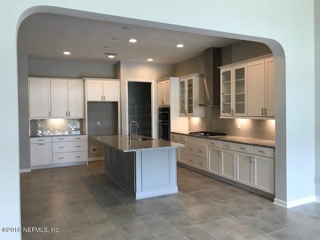 2991 Lucena Ln, Jacksonville, FL 32246