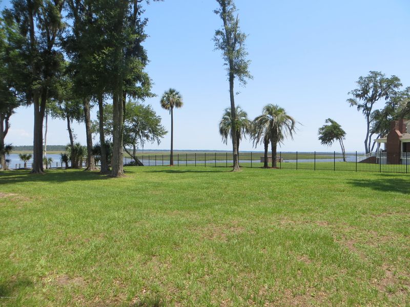 2997 Sunset Landing Dr, Jacksonville, FL 32226