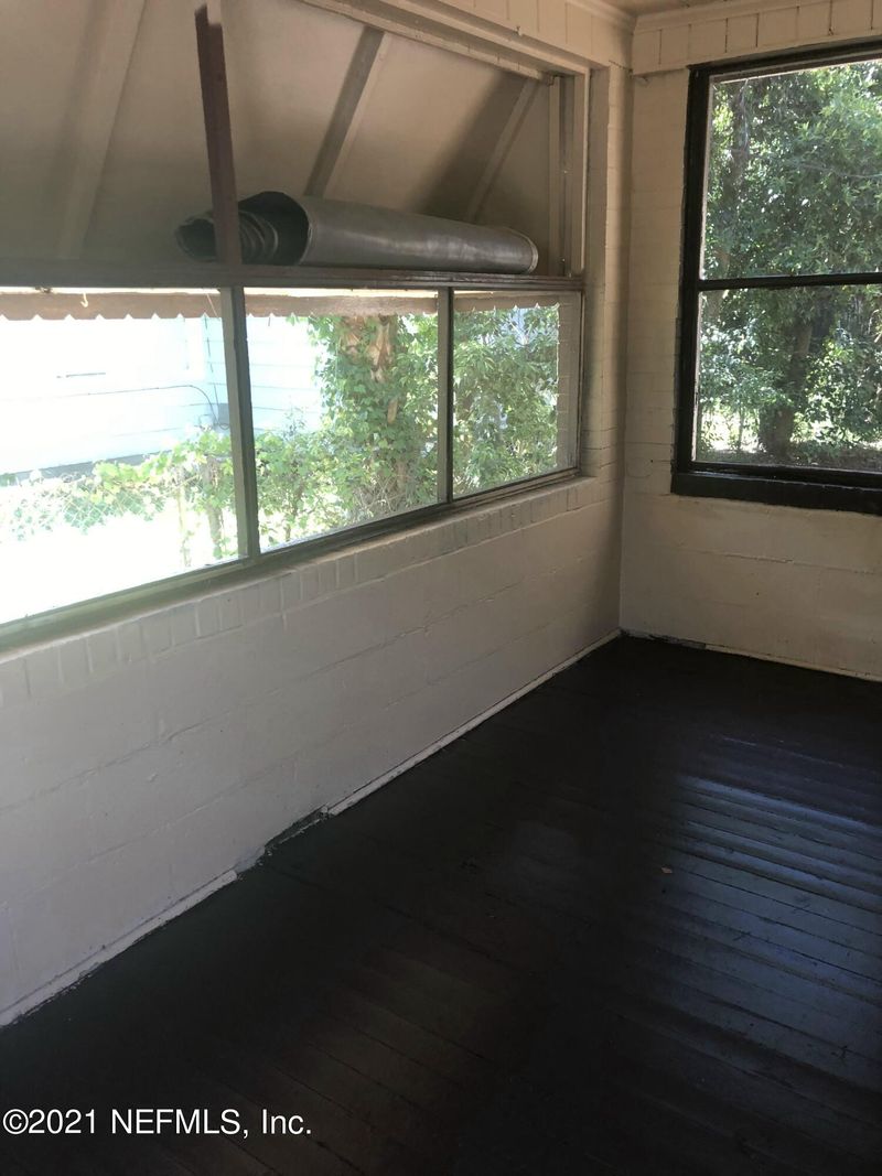 30 Ponce Blvd, Jacksonville, FL 32218