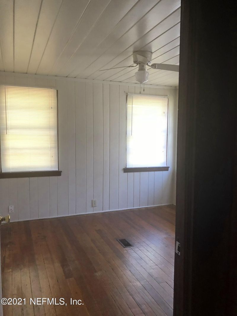 30 Ponce Blvd, Jacksonville, FL 32218