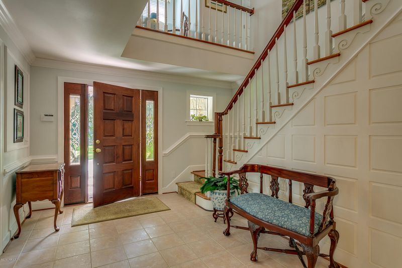300 Redwing Ln, St Augustine, FL 32080