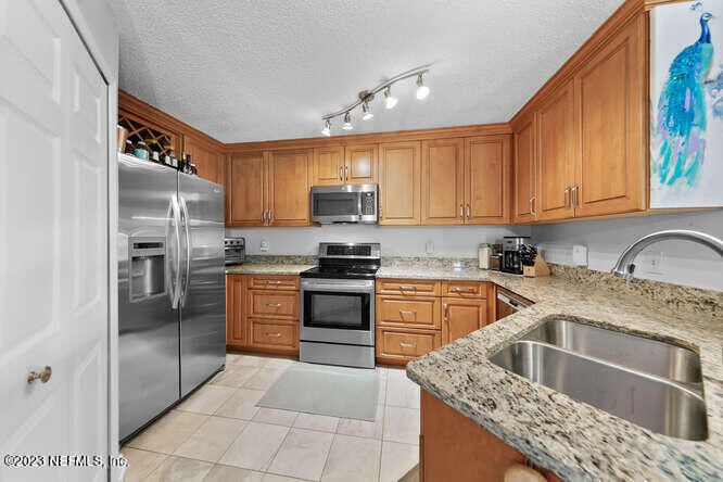 300 Sandiron Cir #321, Ponte Vedra Beach, FL 32082