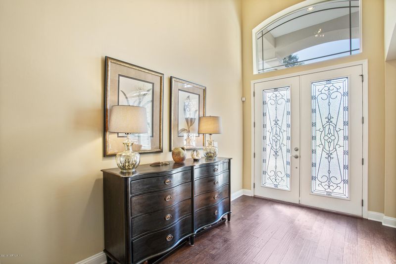 300 St Johns Forest Blvd, St Johns, FL 32259