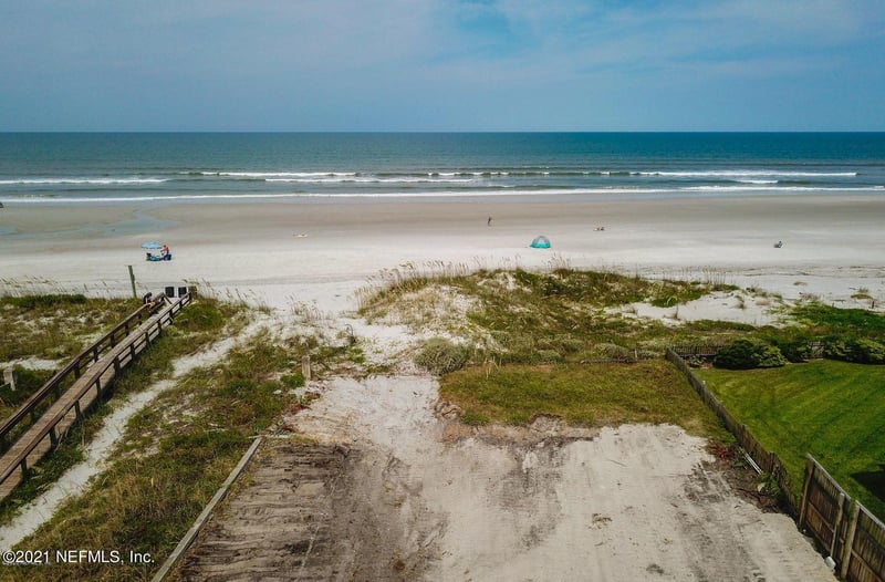 3002 Ocean Dr S, Jacksonville Beach, FL 32250