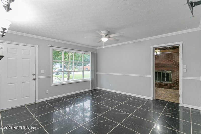 3003 W Dalehurst Dr, Jacksonville, FL 32277