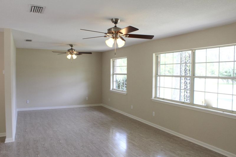 3006 Crosby Ln, Jacksonville, FL 32216