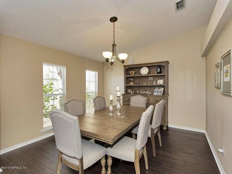 301 Key West Dr, Jacksonville, FL 32225