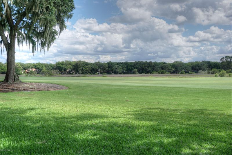3011 Sea Marsh Rd, Fernandina Beach, FL 32034