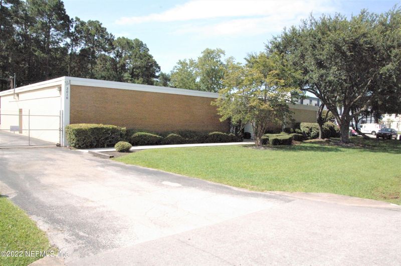 3016 Mercury Rd, Jacksonville, FL 32207