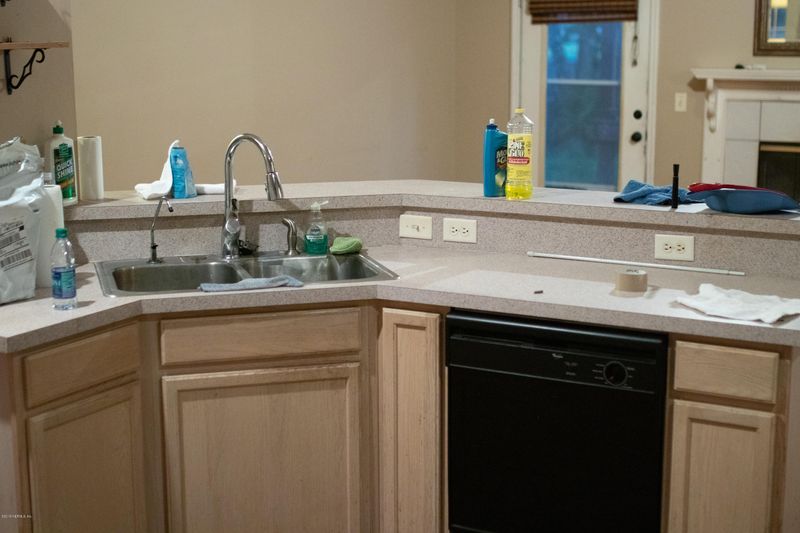 3037 Hickory Glen Dr, Orange Park, FL 32065