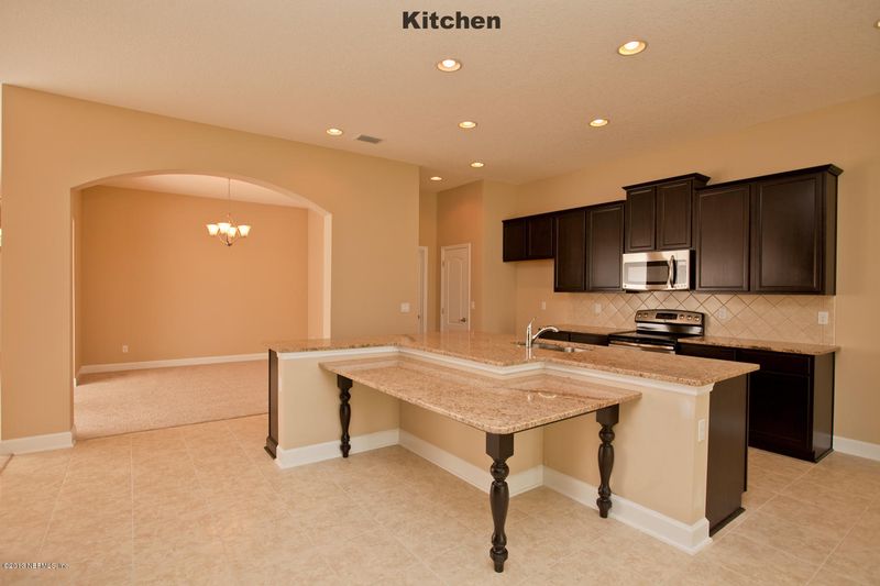 304 Sonoma Lake Ct, St Augustine, FL 32095