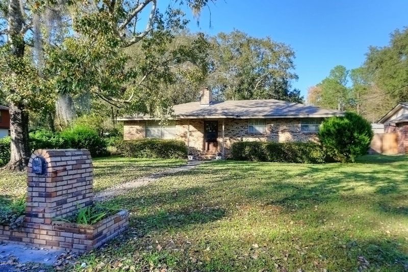 3047 Armstrong St, Jacksonville, FL 32218
