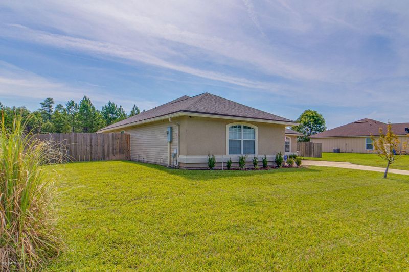30491 Trophy Trl, Bryceville, FL 32009
