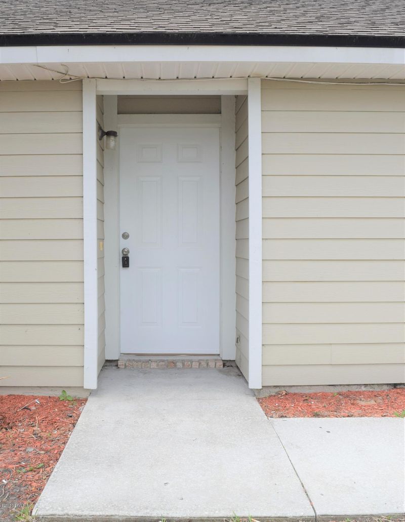 305 Blue Lake Rd #1, Jacksonville, FL 32259