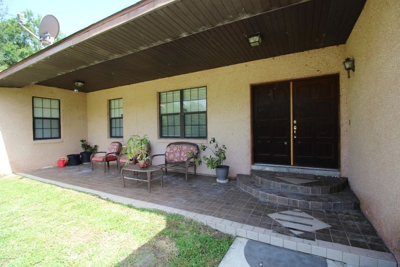 305 E Ashland Ave, Hastings, FL 32145