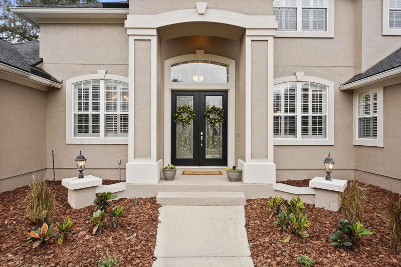 305 N Lombardy Loop, Jacksonville, FL 32259