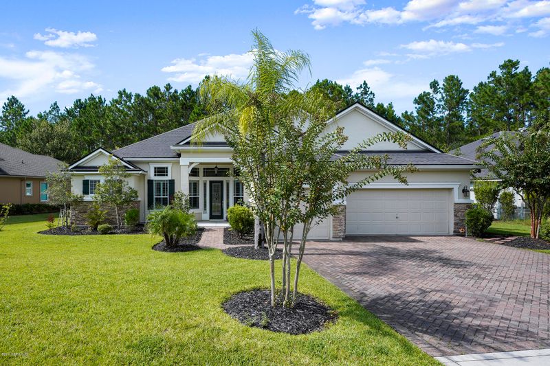 305 Stonewell Dr, Fruit Cove, FL 32259