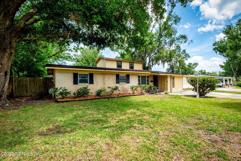 3053 Mandell Dr, Jacksonville, FL 32216