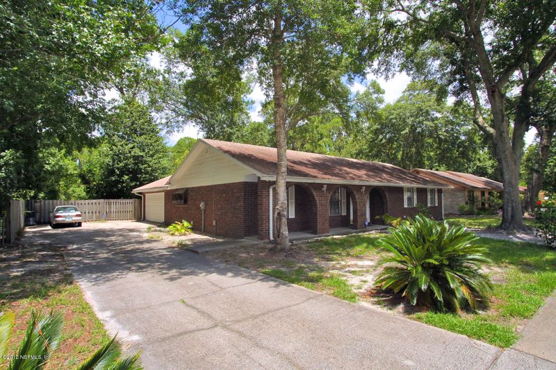3057 Merlin Dr N, Jacksonville, FL 32257
