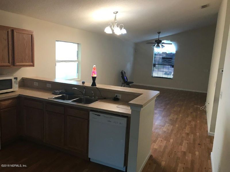3059 Plum St, Jacksonville, FL 32205
