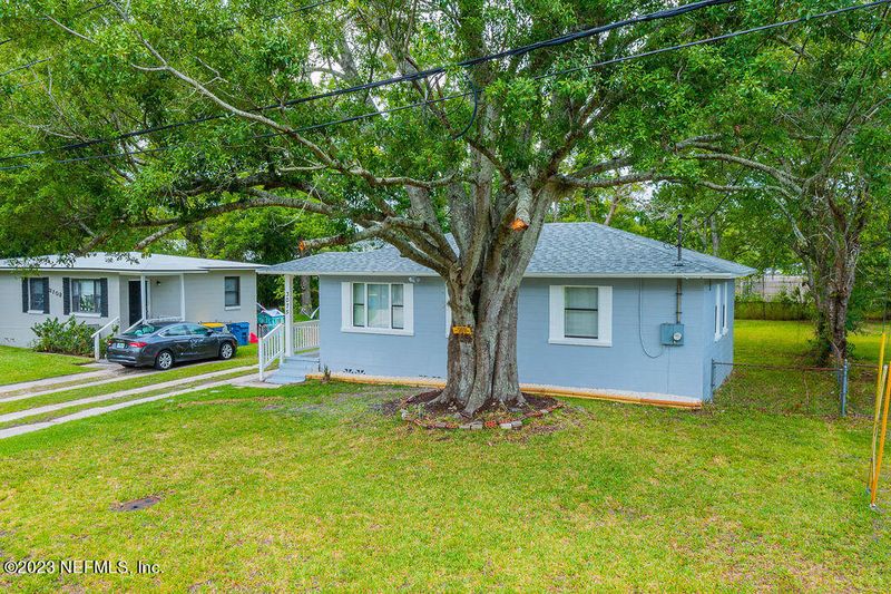 3075 Brasque Dr, Jacksonville, FL 32209
