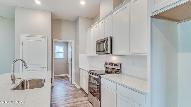 3076 Lucille Ln, Middleburg, FL 32068