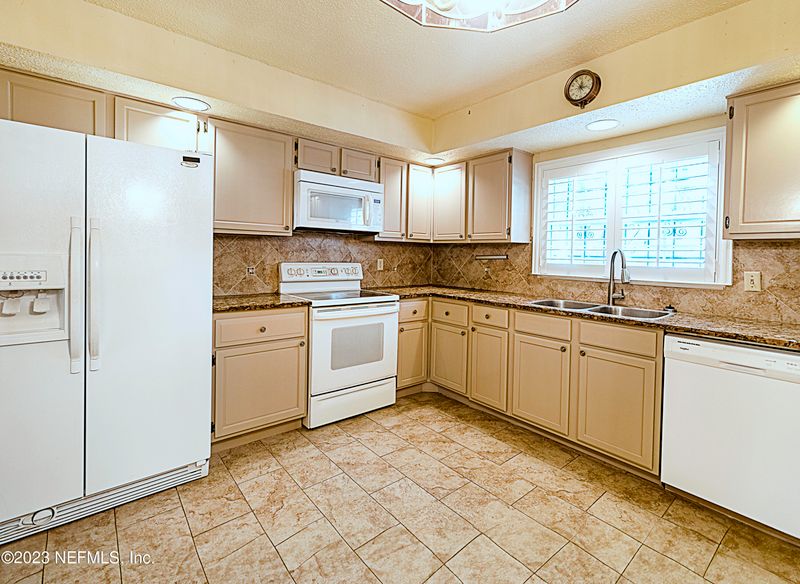 308 Raleigh Rd, Jacksonville, FL 32225