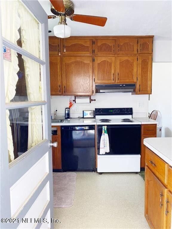308 S 16th St S, Fernandina Beach, FL 32034
