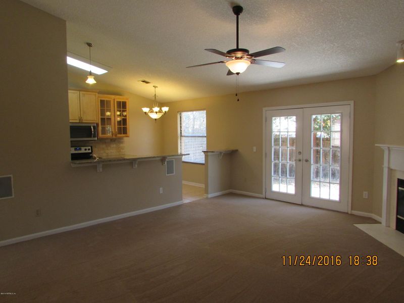 309 Scarlet Bugler Ln S, Jacksonville, FL 32225