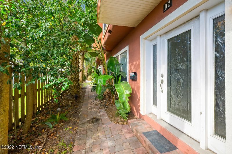 310 S 2nd St #2, Jacksonville Beach, FL 32250