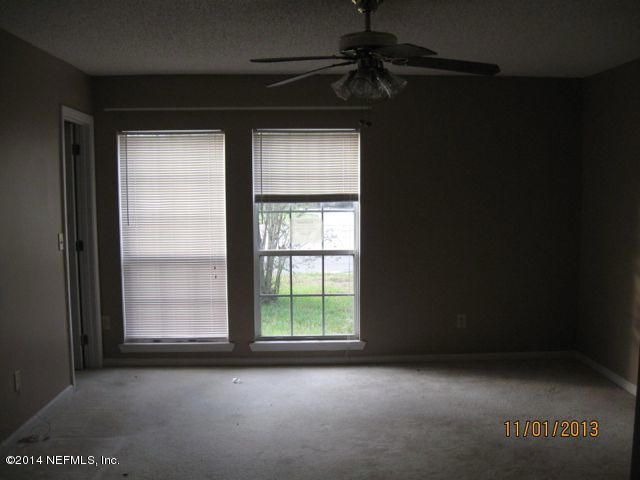 3108 Fieldcrest Dr, Middleburg, FL 32068