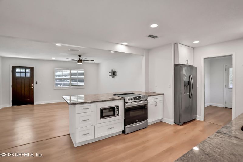 311 Lobelia Rd, St Augustine, FL 32086
