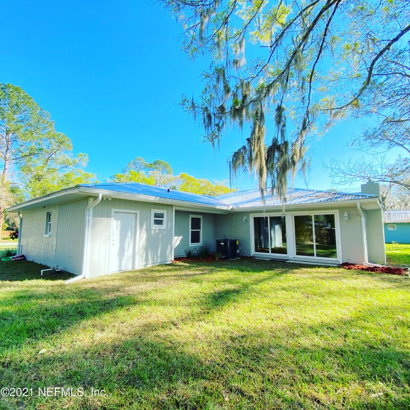311 N St Clair St, Starke, FL 32091