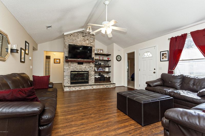 3118 Ashridge Dr, Jacksonville, FL 32225