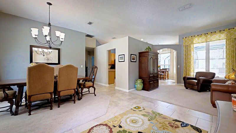 312 Chicasaw Ct, St Johns, FL 32259