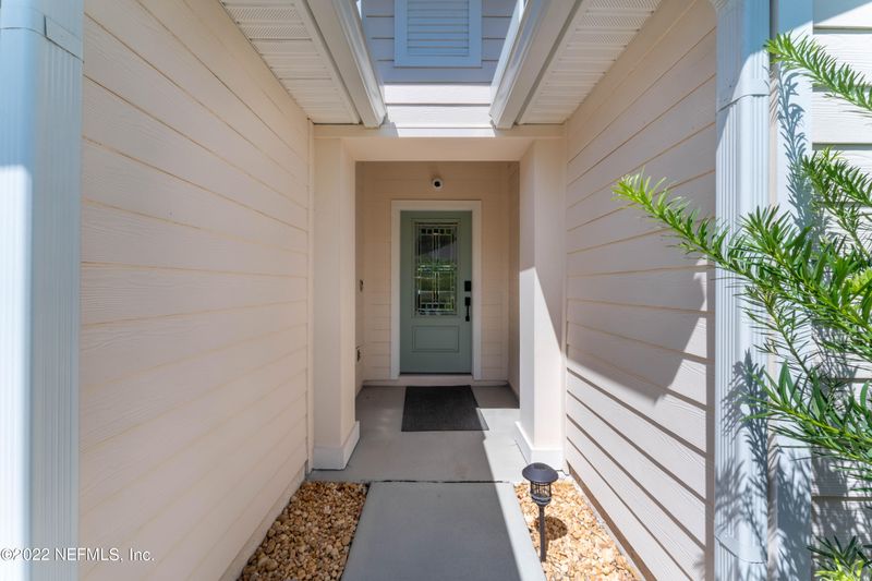 312 Queen Victoria Ave, St Johns, FL 32259