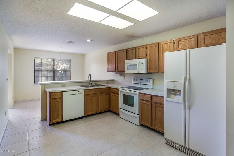 3122 Falconer Dr, Jacksonville, FL 32223