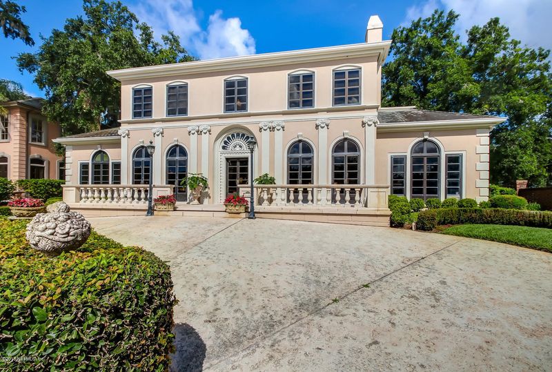 3126 Wellesley Sq, Jacksonville, FL 32207