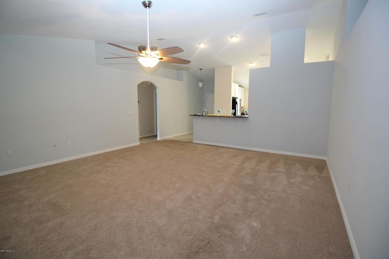 313 Deerfield Glen Dr, St Augustine, FL 32086
