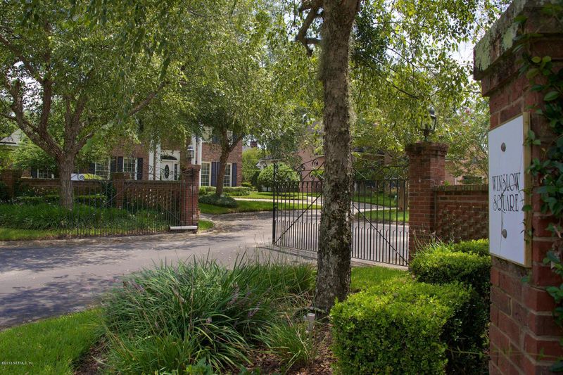 3131 Winslow Sq, Jacksonville, FL 32207