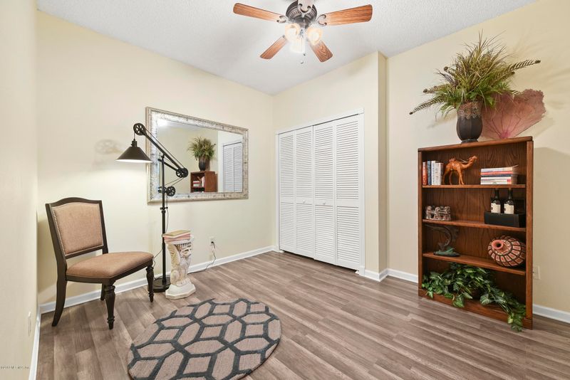 3132 Lantana Lakes Dr, Jacksonville, FL 32246