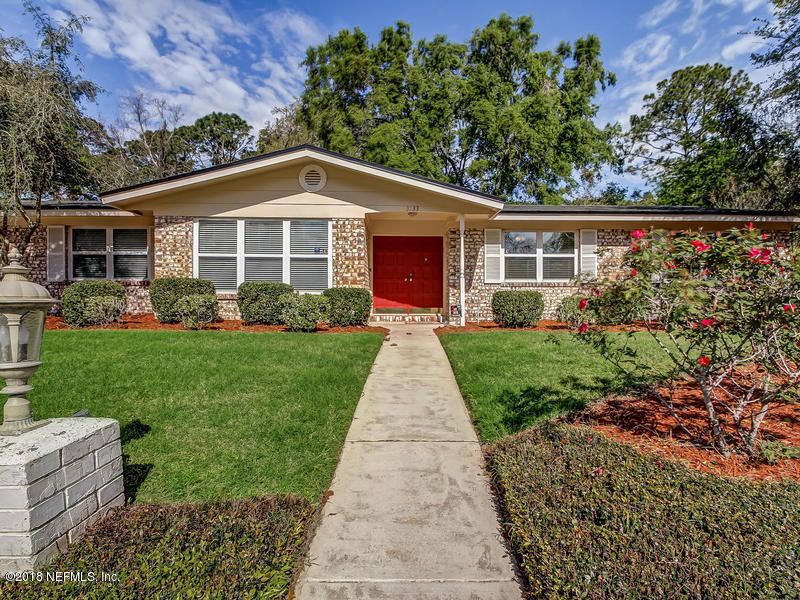 3133 Merlin Dr N, Jacksonville, FL 32257