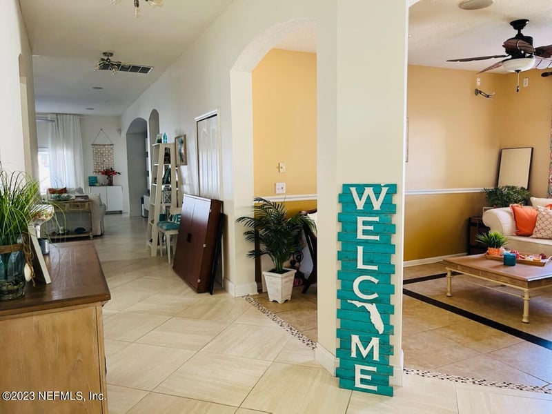 3139 Wandering Oaks Dr, Orange Park, FL 32065