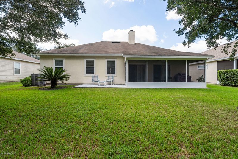 3141 Warlin Dr E, Jacksonville, FL 32216