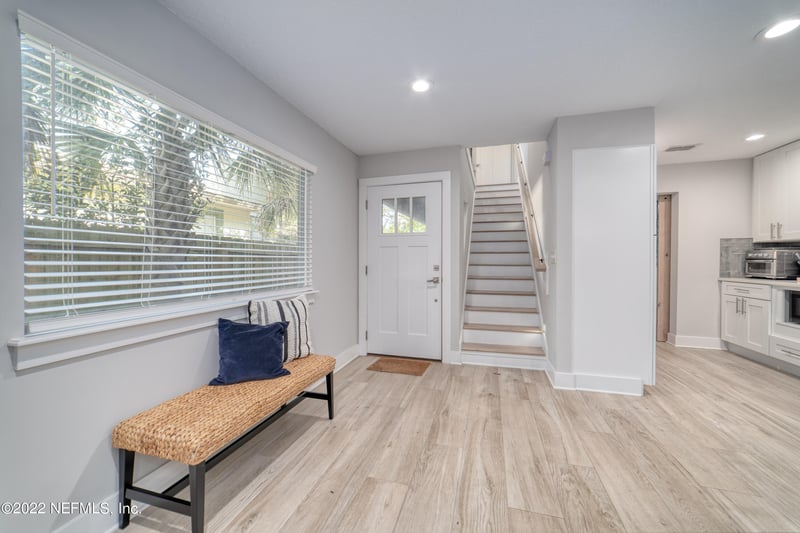 315 2nd St, Atlantic Beach, FL 32233