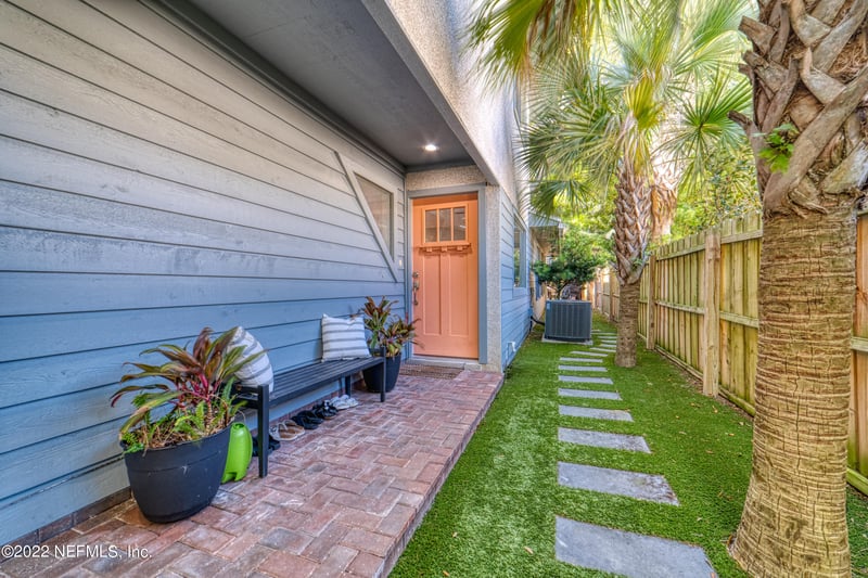 315 2nd St, Atlantic Beach, FL 32233